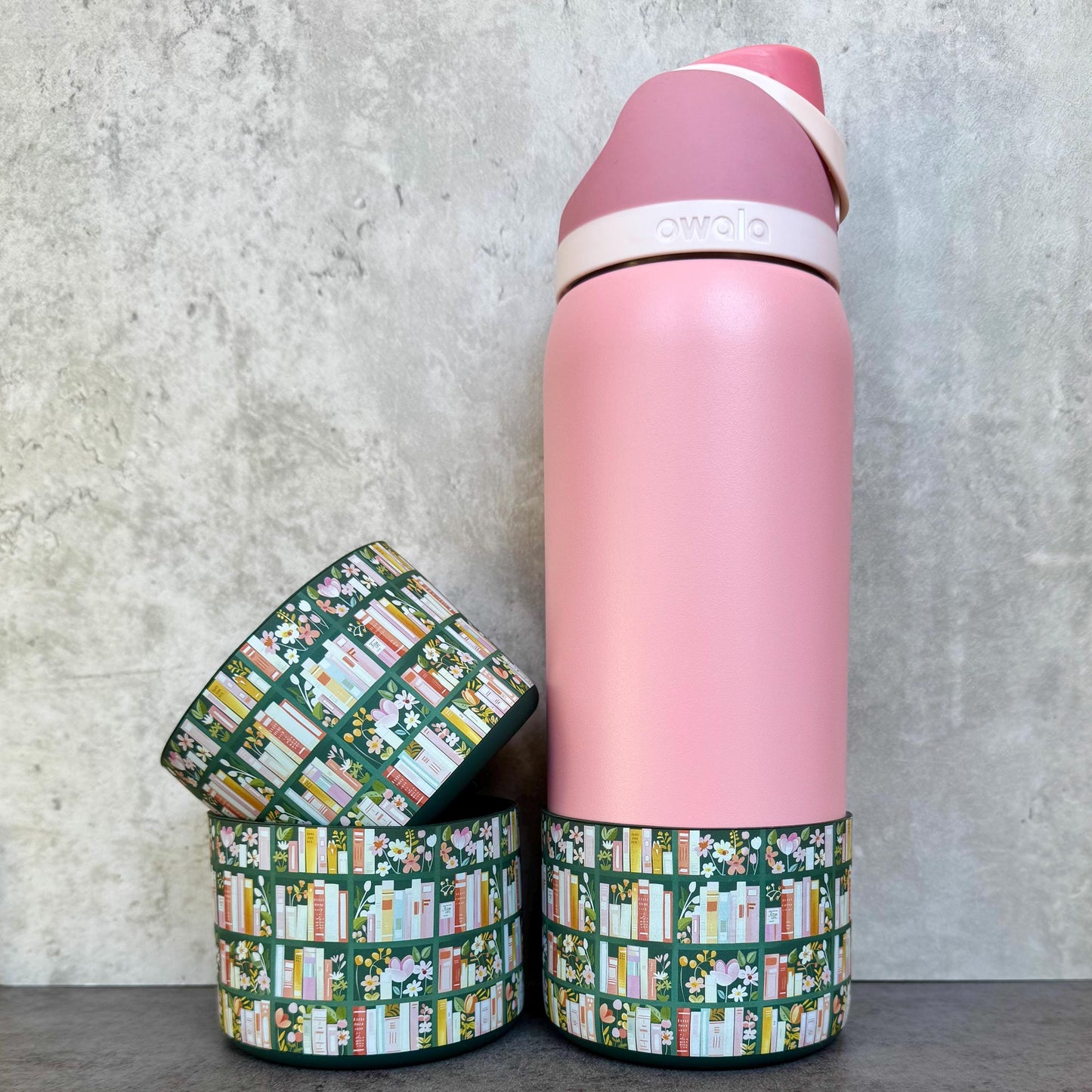 Bookshelf Bouquets - Silicone Tumbler Boot 32oz