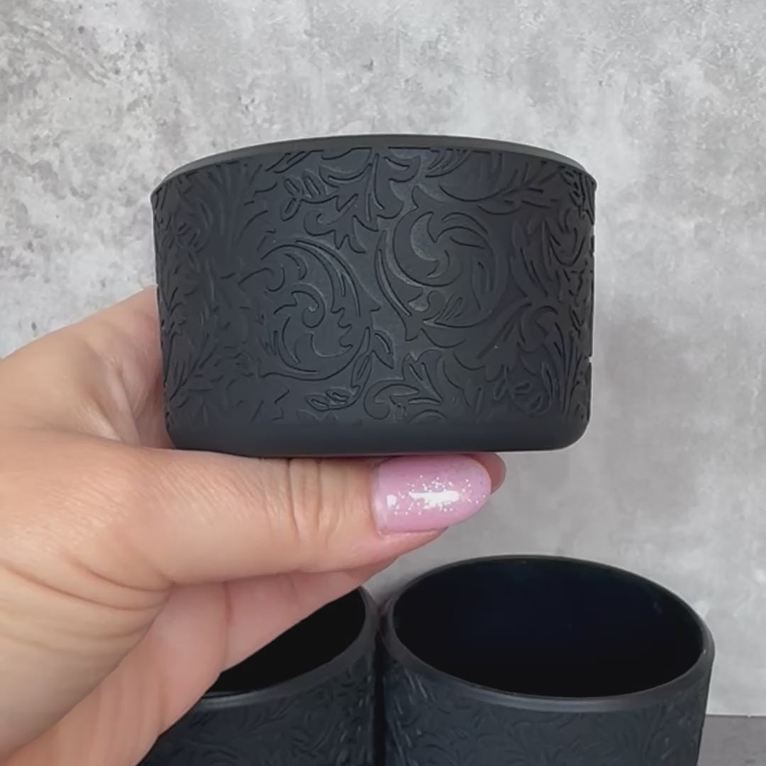 The Baroque Collection - Noire - Silicone Tumbler Boot 20-40oz